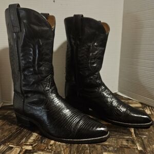 Sleek Black Leather Western Boots